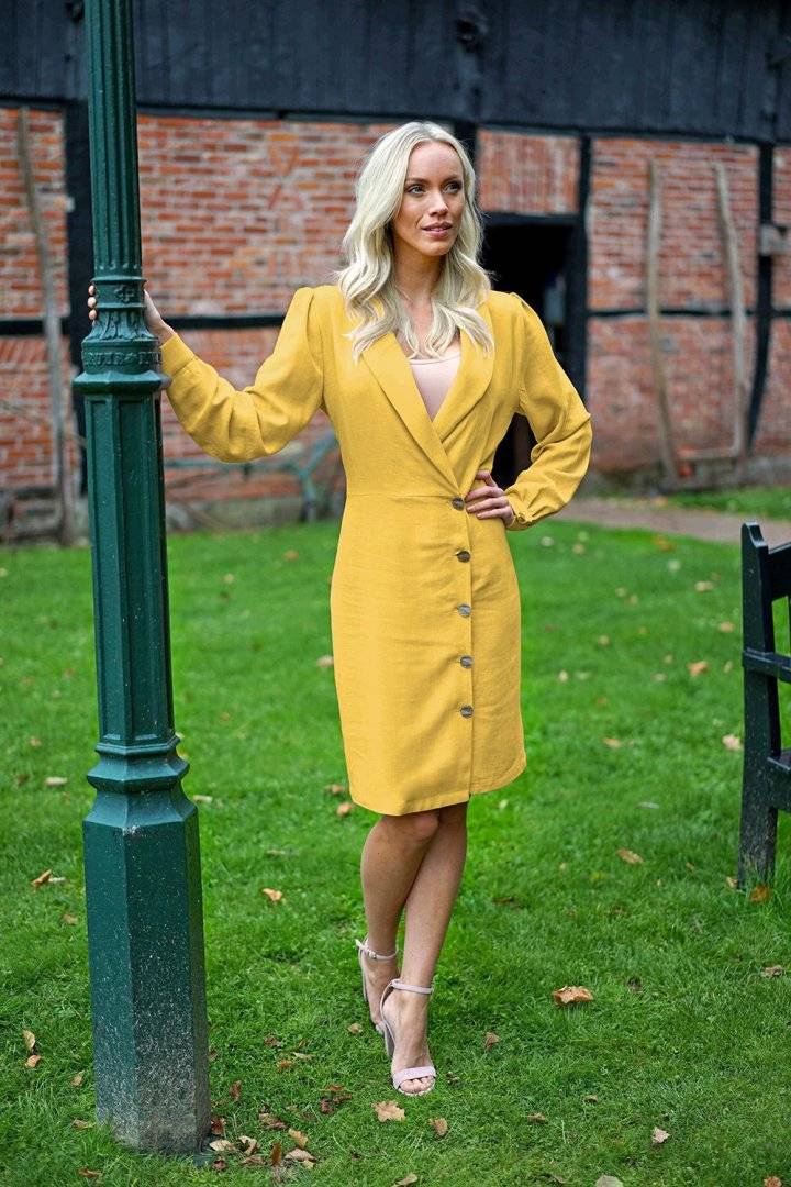 In Premium Washed Yellow
